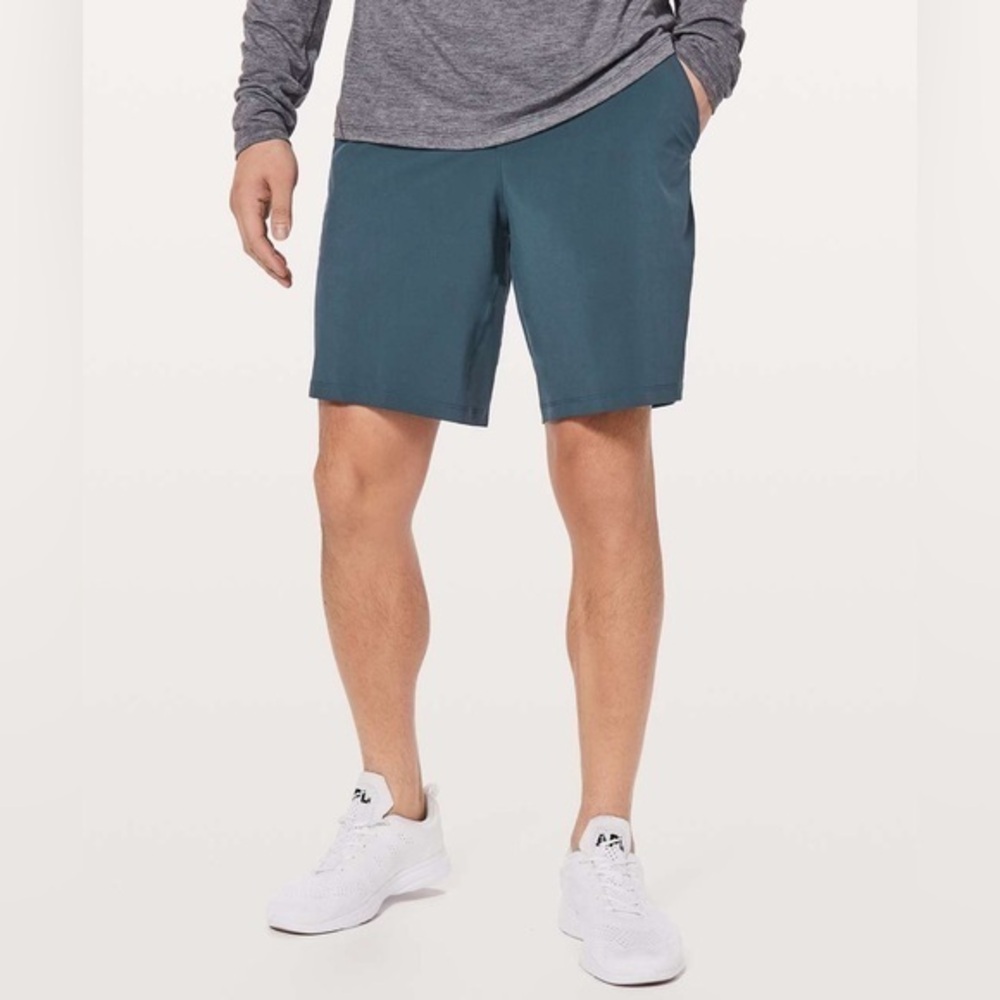 Lululemon Pace Breaker Short *9" Updated Mach Blue Size XL